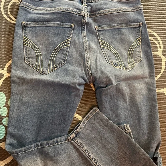🌺Hollister mid rise,crop,super skinny jeans🌺 - Picture 4 of 4